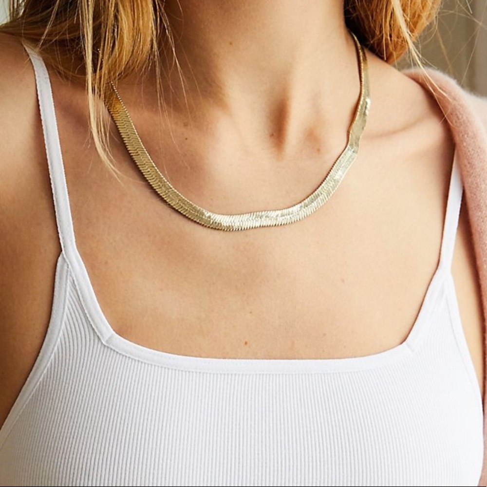 NWT gold herringbone necklace